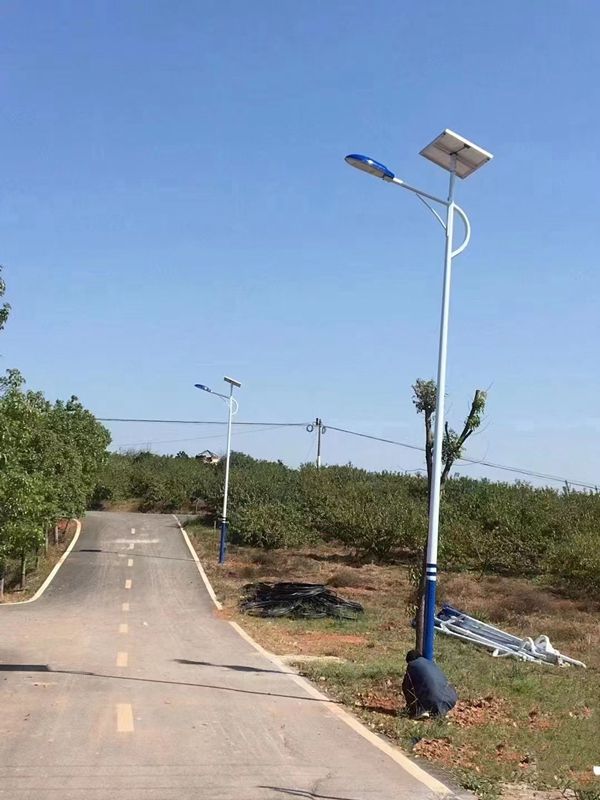 太阳能路灯杆安装步骤