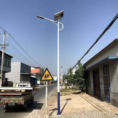河南天佑项目—驻马店新蔡县路灯安装在职工之家